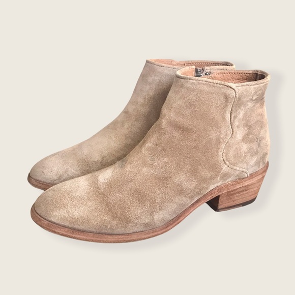 Frye Carson Piping Beige Suede Leather Low Heel Classic Minimalist Ankle Booties - Picture 6 of 16